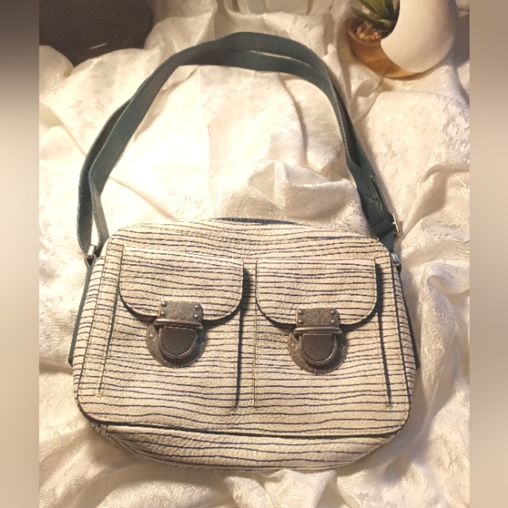 Fossil Riley Crossbody Leather purse white and blue stripes